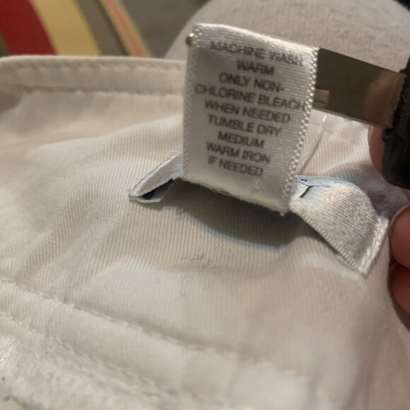 Ann Taylor LOFT Women's Shorts White Cargo Button Detail Back Pockets Sz 10 - Picture 14 of 14